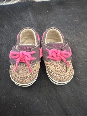 Girls infant size 2 Sperry top-sider shoe